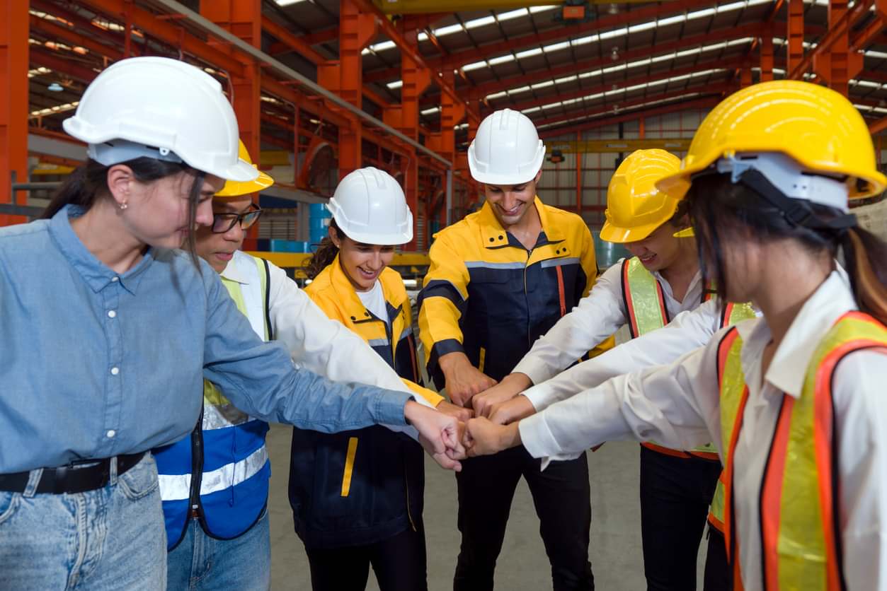 implementation engineer team using Enhance skills in asset optimization, operational excellence, and sustainable solutions with IX®